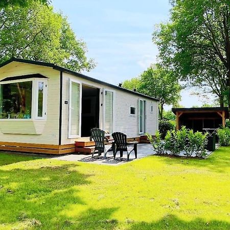 Camping De Pallegarste Chalet 119 Marienberg 外观 照片